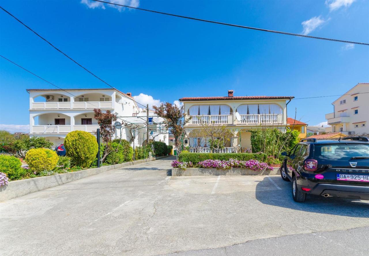 Apartments Mijatovic Lopar Exterior photo