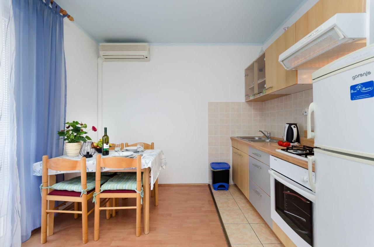 Apartments Mijatovic Lopar Exterior photo